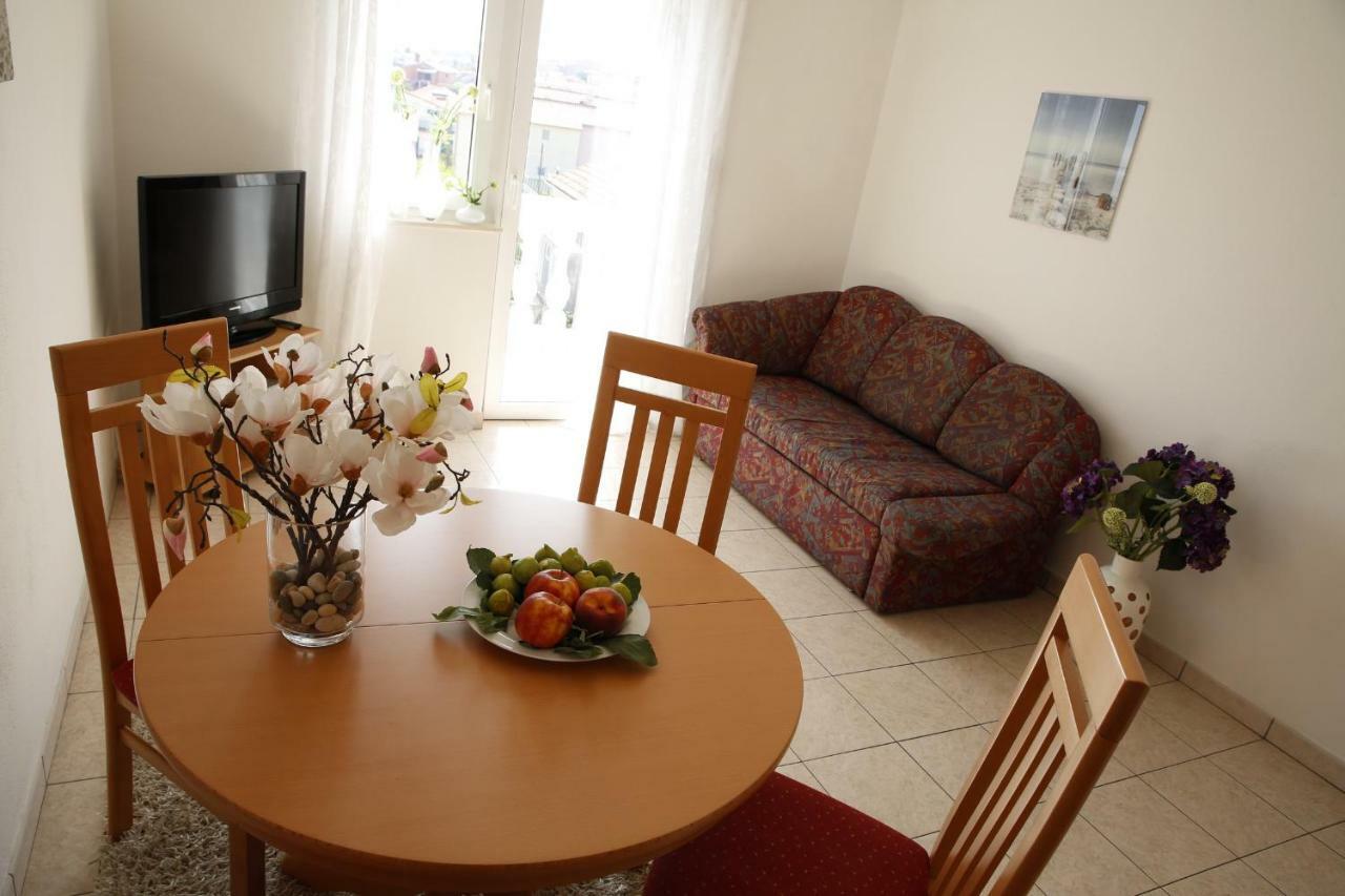 Villa Marica Vodice Eksteriør bilde